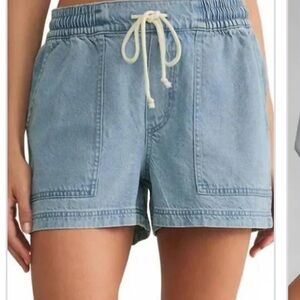 Super soft Z Supply Denim Shorts NWT Sz S